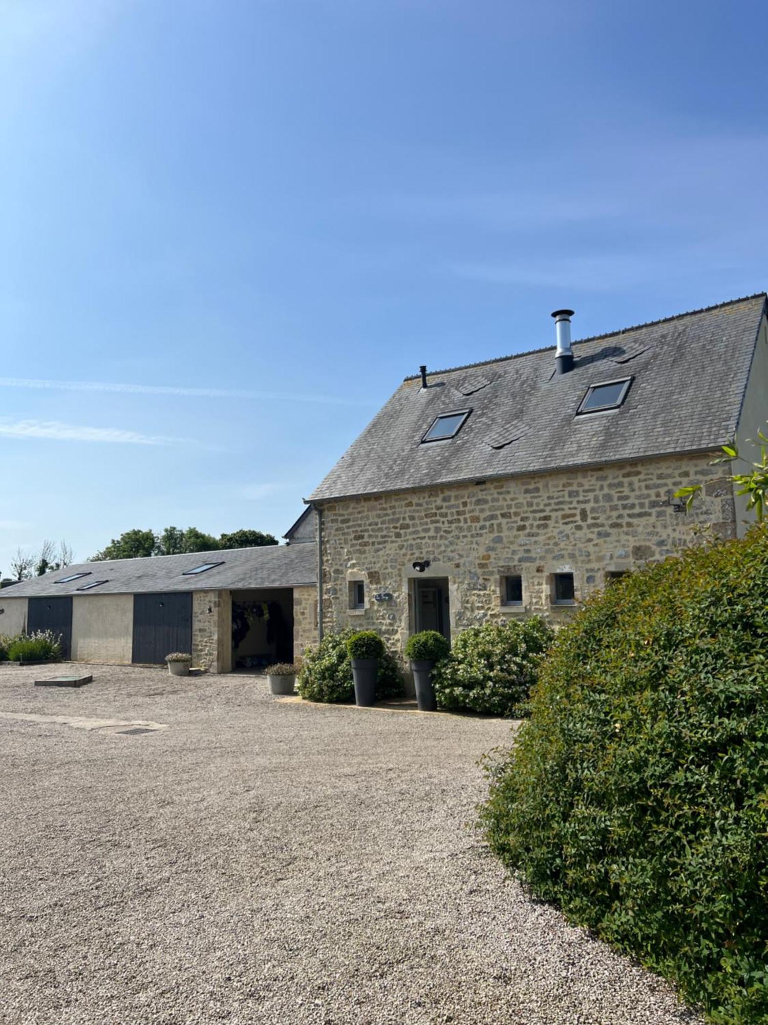 L'Atelier, Dependance De Charme, Ste Mere Eglise Sainte-Mère-Église Exteriör bild